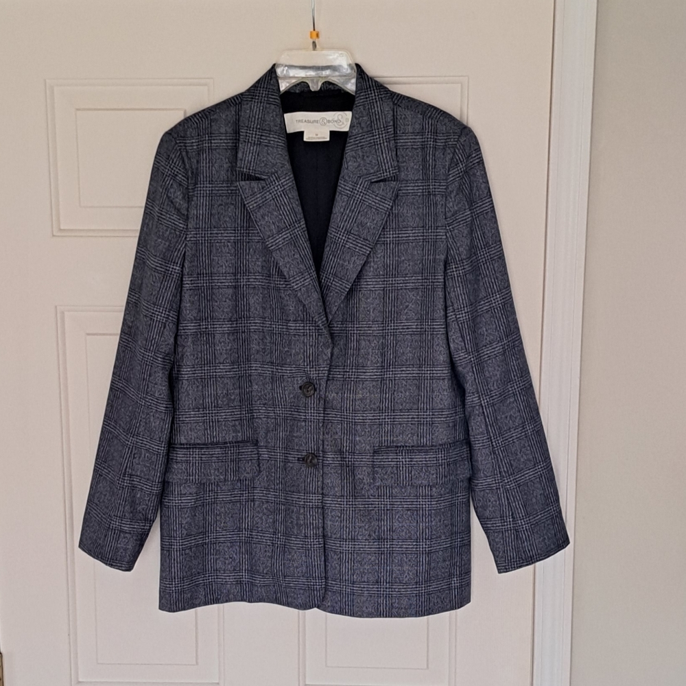 Treasure & Bond mens navy plaid office  work button blazer jacket. Size M.